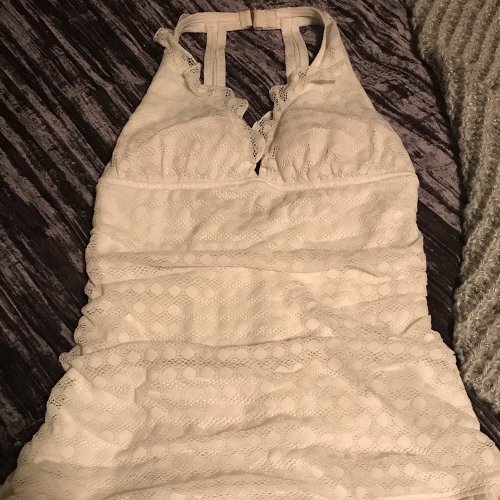 One piece skirted bathing suit by Janzten 12